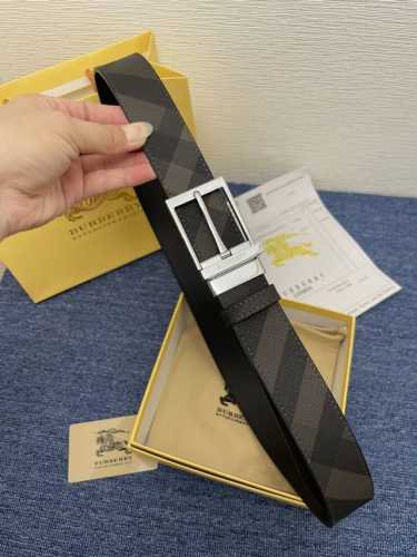 品牌 巴宝莉 特 描述 经典系列新品腰带，采用小牛皮材质，完美搭配手工车线，经典配色，可搭配商务西装或更为休闲的造型。腰带为法国尺寸，请在购买前参阅腰带尺寸指南