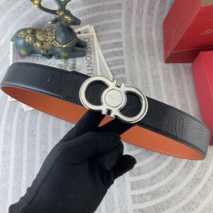 菲拉格慕 特种皮腰带系列 ，原厂五金精品不锈钢扣，手感柔软舒适 宽3.8Cm。
