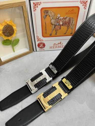 品名：爱马仕.Hermès 原单 材质：原单牛皮腰带 百分百头层牛皮腰带保证真皮，24K纯钢扣，专柜原单品质、做工精细，时尚大牌，送人自用首选 包装： 请认准如