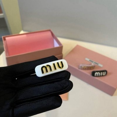 单个 缪缪Miumiu发夹