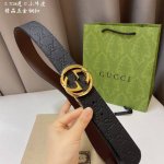 Gucc 1 宽度3.7Cm 可以双面使用 旋转五金即可替用腰带颜色 双面进口牛皮 手感极致完美 走线工整 可自行裁剪 简单大方