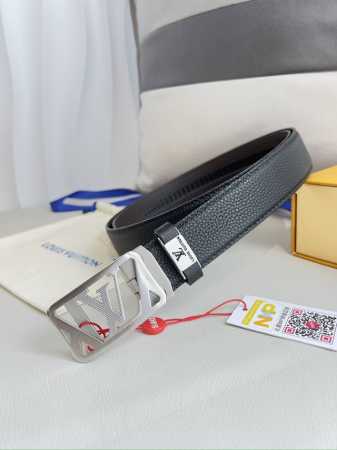品名：Lv..路易..威登 腰带原单自动带 皮带 型号：自动扣，纯钢材质自动扣，头层牛皮自动带身，实物拍摄 材料：百分百头层牛皮，保证真皮。24K纯钢扣，永不掉 - 点击图像关闭