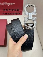 特 Ferragamo菲拉格慕男士专柜对版金属扣，头层牛皮双面外用腰带，商务通勤休闲场合均适合佩戴。3.5Cm