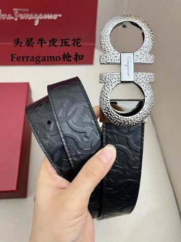 特 Ferragamo菲拉格慕男士专柜对版金属扣，头层牛皮双面外用腰带，商务通勤休闲场合均适合佩戴。3.5Cm