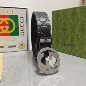 品名：古奇.Gu...Ci 原单 材质：原单牛皮腰带 专柜原单品质、做工精细，时尚大牌，送人自用首选 包装： 请认准如图专柜包装赠送打孔器手提袋专柜礼盒宽度3.