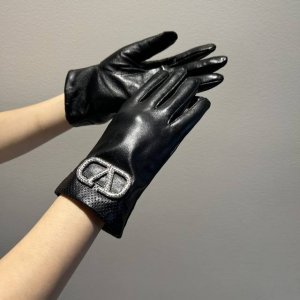 2025新款独家首发华伦天奴Valentino水貂毛边触屏女款手套 原单品质 官网同步女士新款高档羊皮手套女神首选 不可错过百分百选用进口埃塞皮羊皮质细腻柔软