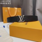同步 Lv路易男士 宽度4.0 Cm 简单大方 精品五金 双面进口皮 佩戴效果非常不错 送礼自用最佳推荐