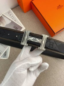 爱马仕 特种皮腰带系列 ，原厂五金精品不锈钢扣，手感柔软舒适 宽3.8Cm。