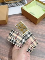 特 P200 巴宝莉：原厂皮料 尺寸3.5Cm五金进口炉内电镀