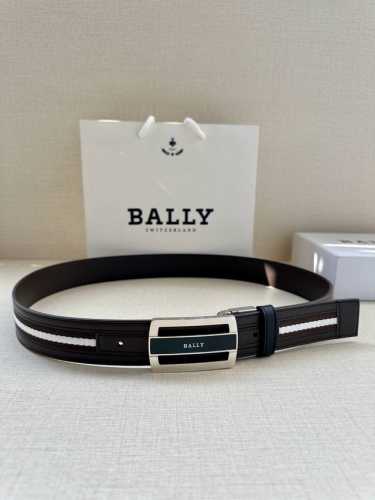 特 Bally巴利 专柜同款 宽3.4Cm 这款选用面皮搭布条 反面进口牛皮精制而成 正面金属搭扣，简约百搭 可调式长度可轻松匹配完美尺寸