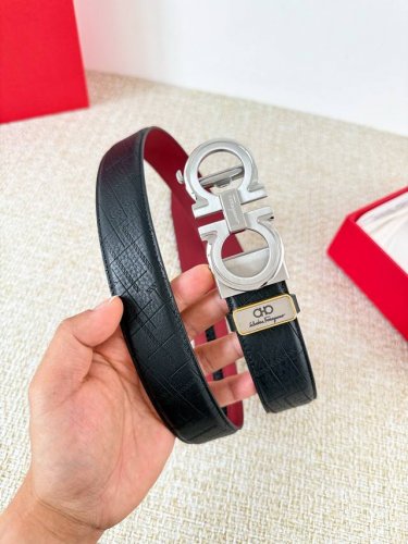 品名：Ferrgamo..菲拉格慕 腰带自动带 皮带 DDD 型号：自动扣，纯钢材质自动扣，头层牛皮，自动带身 DDD 材料：百分百头层牛皮，保证真皮。24K纯