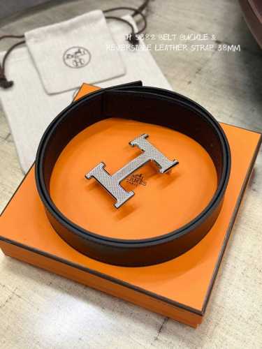 特 H 5382 BELT BUCKLE & REVERSIBLE LEATHER STRAP 38MM