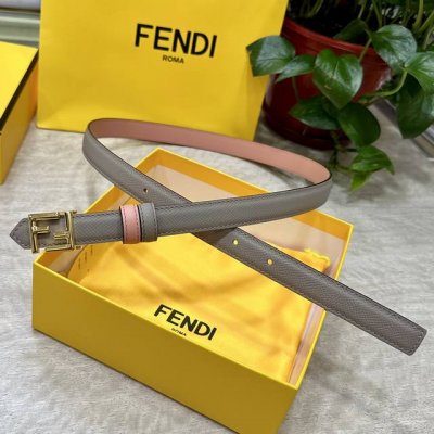 Fendl 芬迪 宽20Mm，原单进口小牛皮，搭配原单钌钯电镀F扣，手感.油边近乎完美，原产皮料定制，质感无可挑剔，出众的细节，高清实拍，货真价实，品质保证。