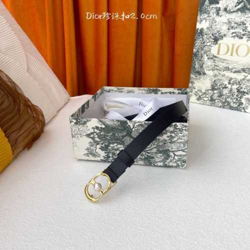 特 P180 Dior迪奥明星走秀款。全力打造精致优雅佳品，五金采用精湛的处理工艺，进口贵族牛皮，裙装裤装皆可用，百搭大方，宽2.0Cm