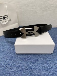 Balenciaga巴黎世家新款时尚腰带，双面小牛皮，配上复古经典扣，时尚百搭，宽度3.5Cm