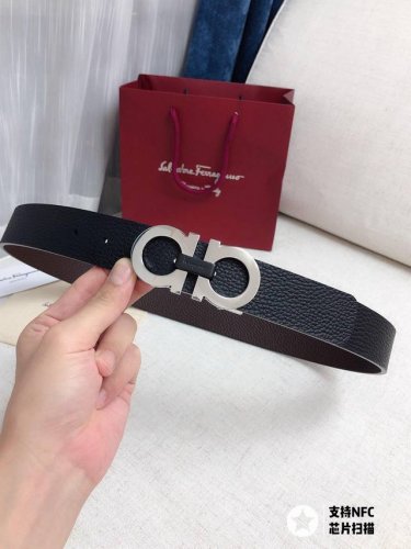 品牌:菲拉格慕 特 尺寸:34Mm 正品尺寸 五金材质:专柜精品铜扣，真空电镀，工艺精细 带身材质:天然双面头层荔枝纹牛皮、质感超赞，手感柔软，对版车线，对版线