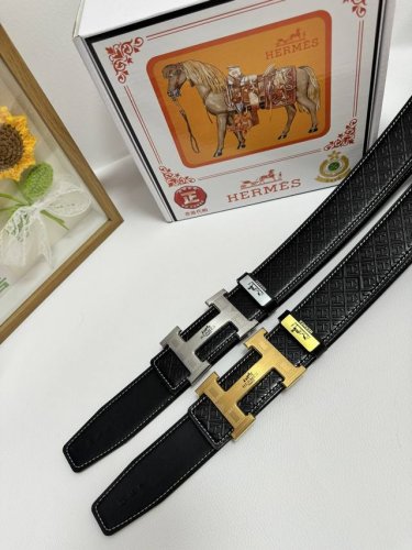 品名：爱马仕.Hermès 原单 材质：原单牛皮腰带 百分百头层牛皮腰带保证真皮，24K纯钢扣，专柜原单品质、做工精细，时尚大牌，送人自用首选 包装： 请认准如