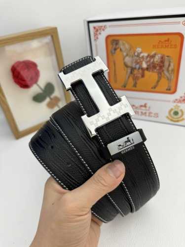 品名：爱马仕.Hermès 原单 材质：原单牛皮腰带 百分百头层牛皮腰带保证真皮，24K纯钢扣，专柜原单品质、做工精细，时尚大牌，送人自用首选 包装： 请认准如