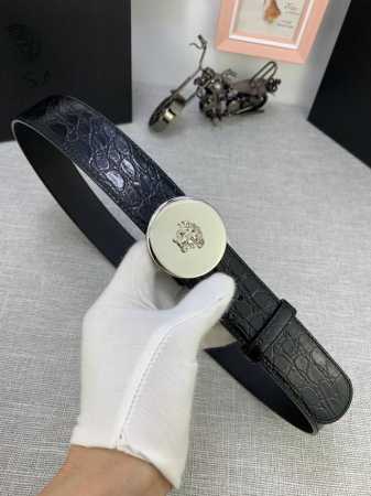 宽度：4.0Cm 范思哲 腰带饰有标志性的Versace美杜莎头像扣，彰显品牌格调。是一款精美的衣橱必备单品。 - 点击图像关闭