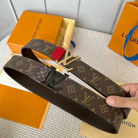 驢家 寬度40Mm Ss今季專櫃在售新品 男款 進口訂製帆布面料 襯托意大利進口柔軟純色小牛皮底 精緻的亮面搭扣裝飾有與皮帶身相呼應的小皮飾 印有品牌設計log - 点击图像关闭