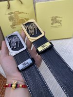 品名：巴宝莉C原单 材质：原单牛皮腰带 百分百头层牛皮腰带保证真皮，24K纯钢扣，专柜原单品质、做工精细，时尚大牌，送人自用首选 包装： 请认准如图专柜包装赠送