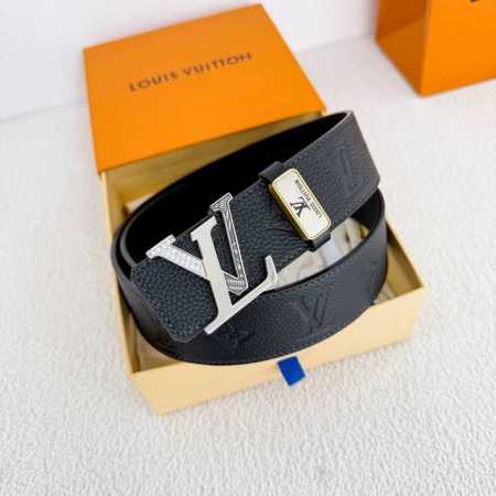 品名： Lv..路易..威登腰带皮带原单 型号：挂扣，经典纯钢材质镶钻挂扣，头层牛皮，图片实物拍摄 材料：头层牛皮，挂扣系列，纯钢材质扣头，钯镀电镀工艺永不掉色 - 点击图像关闭