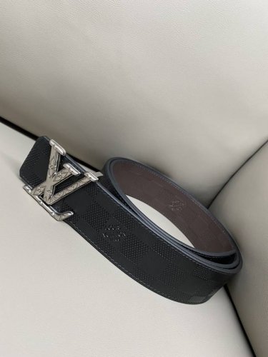 Lv 路易威登 双面可用 双面压格一条单2条用4.0热压立体小牛皮 高品质花花扣 新款同步更新 DDD