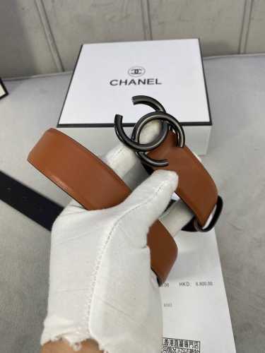 宽度3.0Cm Chanel 香奈儿 细纹牛皮 金 银 枪 色金属钢扣。
