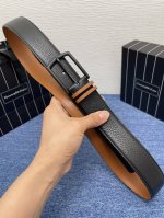品牌 杰尼亚 特 描述 双面原版皮，原板扣、这款饰有带扣的腰带配以水牛皮衬里，覆以Monogram 牛皮。展现细腻的品牌特质，是牛仔裤的理想配件 3.5宽 Mo