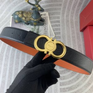 菲拉格慕 特种皮腰带系列 ，原厂五金精品不锈钢扣，手感柔软舒适 宽3.8Cm。