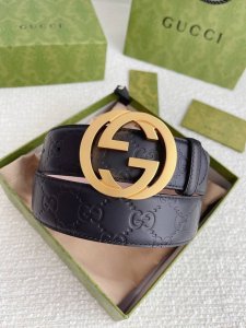 配全套包装礼盒 Gucci 4.0Cm专柜同款压花，意大利进口头层小牛皮，原版磨砂皮底。搭配纯铜五金带扣，纯进口机械车线，工艺精细，原单品质。
