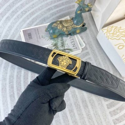 范思哲 特种皮腰带自动带系列 ，原厂五金精品不锈钢扣，手感柔软舒适 宽3.5Cm。
