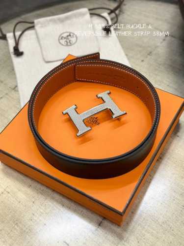 特 H 5382 BELT BUCKLE & REVERSIBLE LEATHER STRAP 38MM