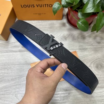 Lv.路易威登 宽40Mm双面原版小牛皮 搭配单钌钯电镀扣 完美的手感.油边 出众的设计.风格 高贵奢华 时尚大方 高清实拍 货真价实 品质保证 双面用