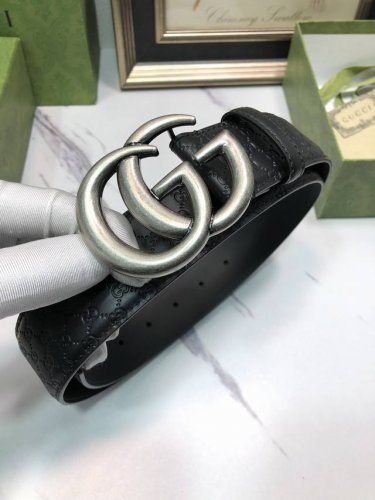 特 配全套包装礼盒 古驰：原单头层牛皮压小G面，内衬头层小牛皮底，搭配原单扣,原产皮料定制，专柜宽度3.8