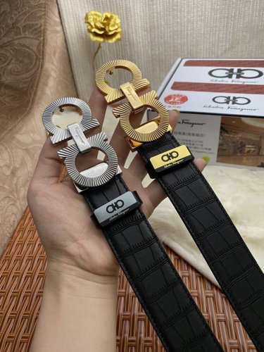 品名：菲拉格幕 原单皮带 材质：原单牛皮腰带 百分百头层牛皮腰带保证真皮，24K纯钢扣，专柜原单品质、做工精细，时尚大牌，送人自用首选 包装： 请认准如图专柜包