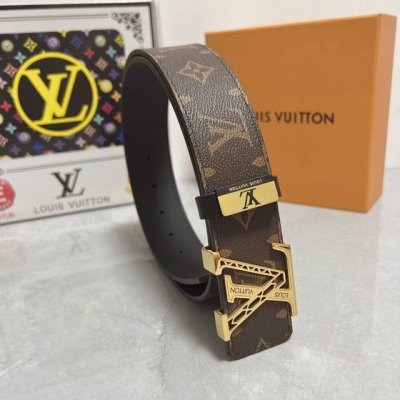 品名：Lv..路易..威登原单 材质：原单牛皮腰带 百分百头层牛皮腰带保证真皮，24K纯钢扣，专柜原单品质、做工精细，时尚大牌，送人自用首选 包装： 请认准如图
