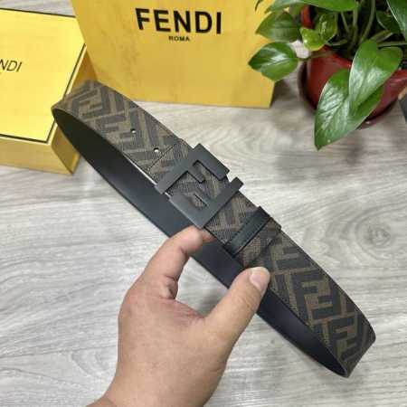 图片包装 Fendi 芬迪 专柜同款 宽4.0Cm 双环正反用腰带 Ff按钉搭扣 黑色Cuoio Romano皮革材质 反面面料带有烟草黄和黑色Ff图案 黑色珐 - 点击图像关闭