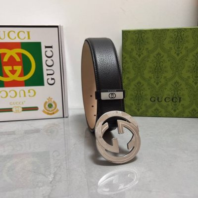 品名：古奇.Gu...Ci 原单 材质：原单牛皮腰带 专柜原单品质、做工精细，时尚大牌，送人自用首选 包装： 请认准如图专柜包装赠送打孔器手提袋专柜礼盒宽度3.