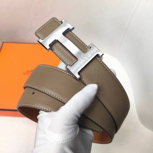 hermes.爱马仕 官网同步 宽度38Mm 原版手掌纹搭带身搭配原版精品钢扣，男装的经典搭配，可双面使用完美配饰！