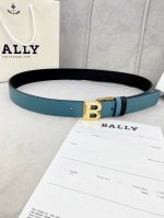 特 3.5Cm Bally 巴利双色手掌纹头层小牛皮 两面可用，配有金银字母扣头该皮带可调节，且能根据需要剪裁质量保证达到修身效果