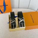 特P180 寬度：35Mm 驢家最新品 男士經典頂級休閒腰帶 寬度35毫米 品牌專用手掌紋Togo紋小牛皮搭配小牛皮底 全新開模精品針扣設計 多色選