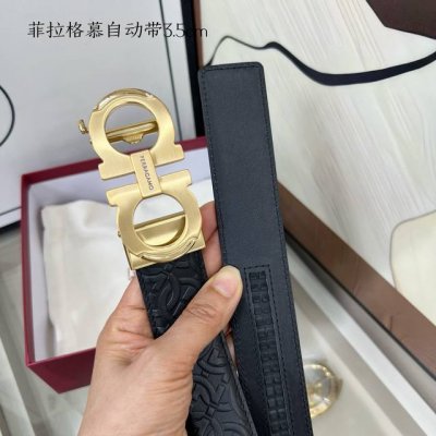 品牌： 菲拉格慕 新款进口小牛皮，手感细腻柔软。搭配纯钢自动精品钢扣，宽度：3.5Cm