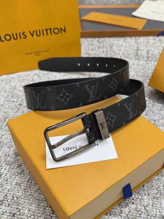 Louis Vuitton Lv腰带 系列 原厂五金 精致手工绘边 柔软舒适 宽3.5 - 点击图像关闭