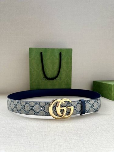 特P150 宽度3.8Cm Gucci 这款双面腰带巧妙融合Gg Supreme帆布与头层品牌纹理材质，演绎历久弥新的实用设计理念。富有辨识度的双G配件再现典藏