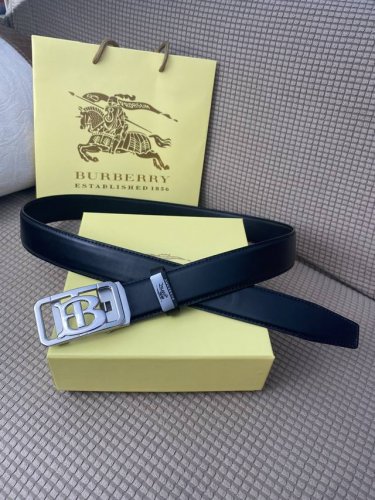 品名：巴宝莉自动带 材质：原单牛皮腰带 百分百头层牛皮腰带保证真皮，24K纯钢扣，专柜原单品质、做工精细，时尚大牌，送人自用首选 包装： 请认准如图专柜包装赠送