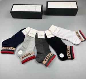 特 Gucci 古奇G家新品男款短袜 一盒五双 G家专柜同步短袜，提花经典标志，超级Nice，实物超漂亮，超火爆小单品，大牌出街，潮人必备超好搭Ji
