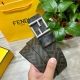 Fendi 芬迪 专柜同款 宽4.0Cm 双环正反用腰带 Ff按钉搭扣 黑色Cuoio Romano皮革材质 反面面料带有烟草黄和黑色Ff图案 四方金属饰面 时