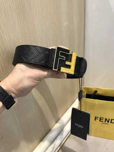 配送专柜包装 打孔针 特批新款 Fd 宽38 Mm 支持Nfc 芯片扫描，标志造型皮带，原版亮面间色 鳄鱼F铆钉扣，进口原版小牛皮制成，皮质柔软，镀金表面金属制