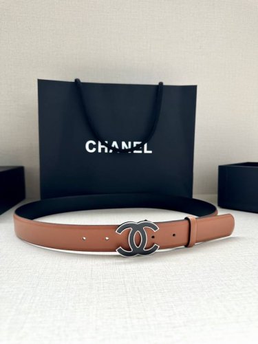 宽度3.0Cm Chanel 香奈儿 进口柔软小牛皮纹路清晰五金配件金 银色 金属磨胶钢扣。
